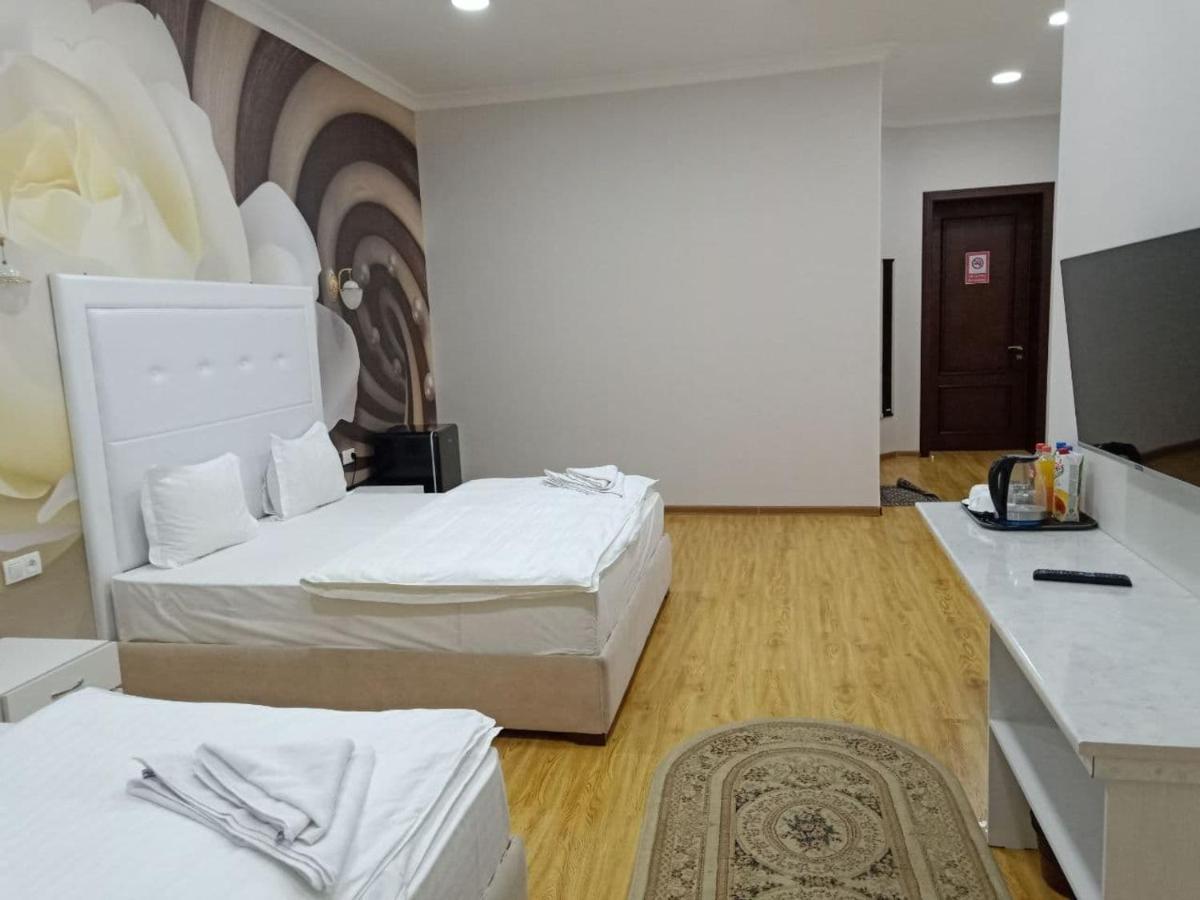 Queens 2 Hotel Ташкент Экстерьер фото