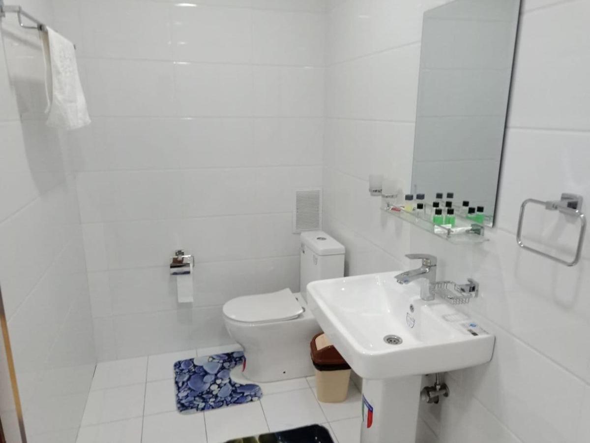 Queens 2 Hotel Ташкент Экстерьер фото