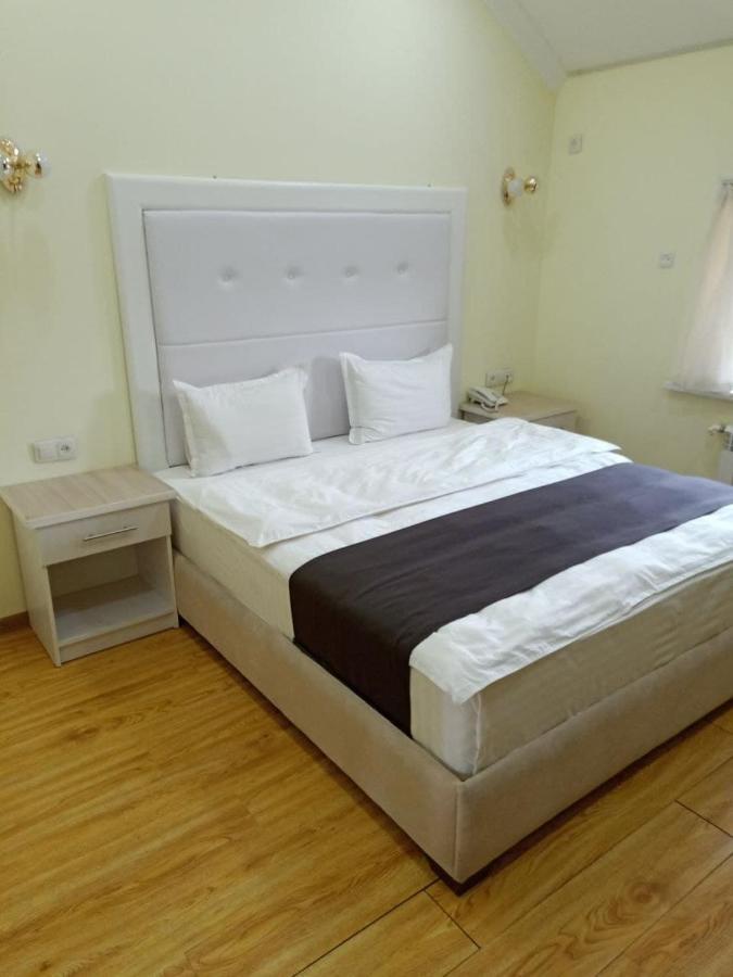 Queens 2 Hotel Ташкент Экстерьер фото