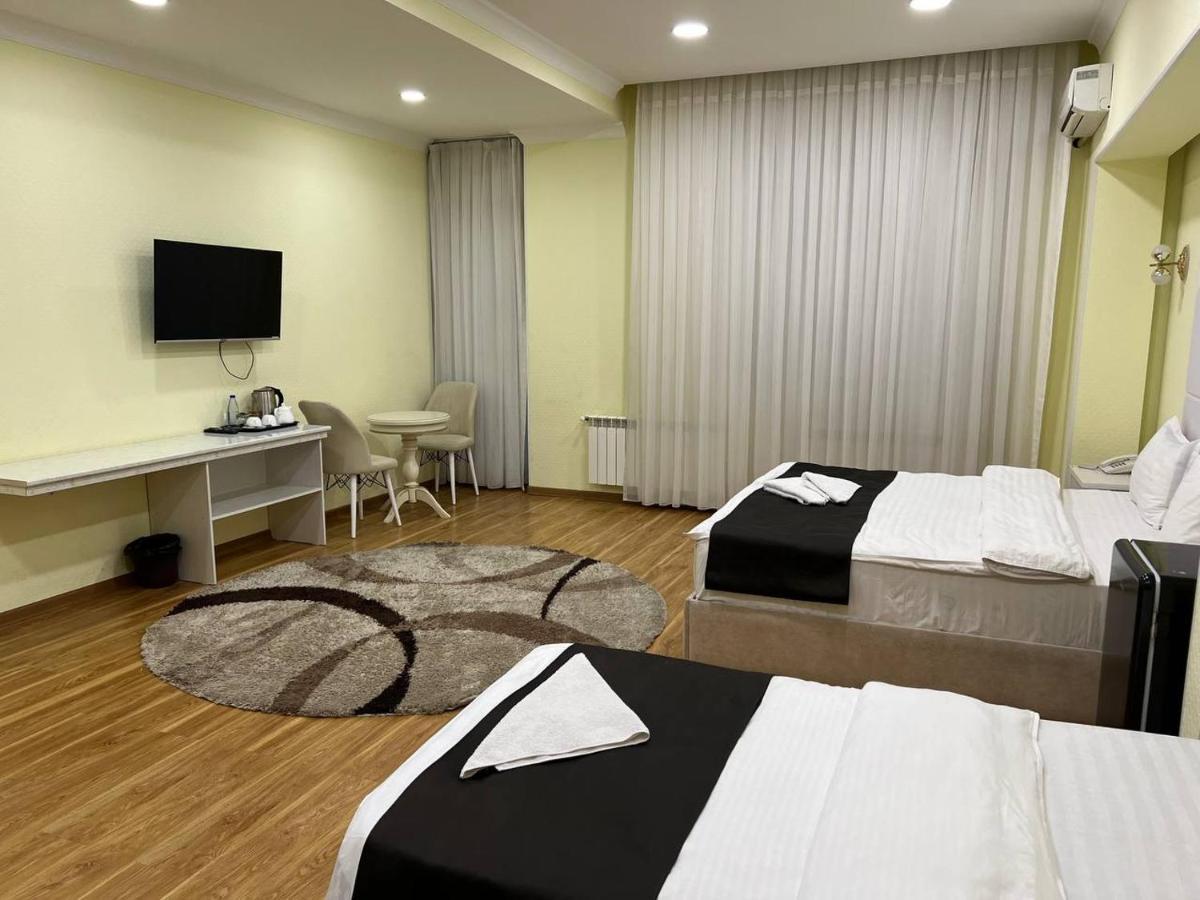 Queens 2 Hotel Ташкент Экстерьер фото