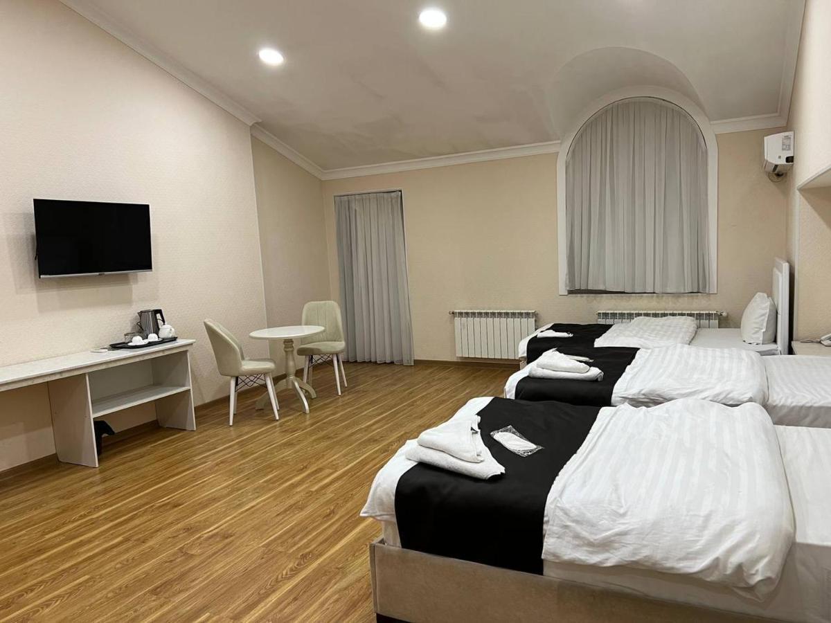 Queens 2 Hotel Ташкент Экстерьер фото